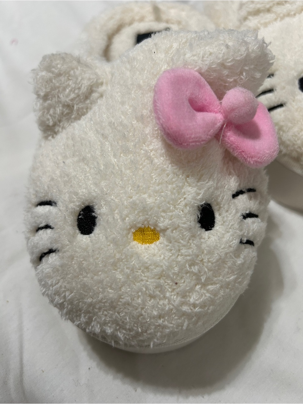 Forever 21 Kids Cream Fuzzy Hello Kitty Slip-On Boots - Picture 7 of 11